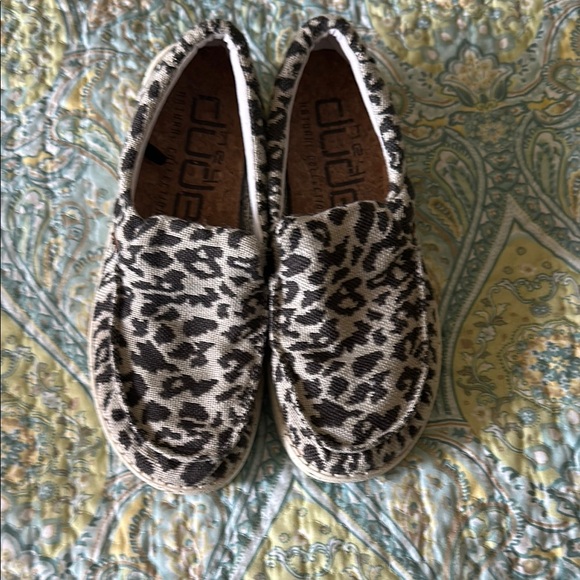 Leopard print Hey Dudes women size 7 - Picture 6 of 6